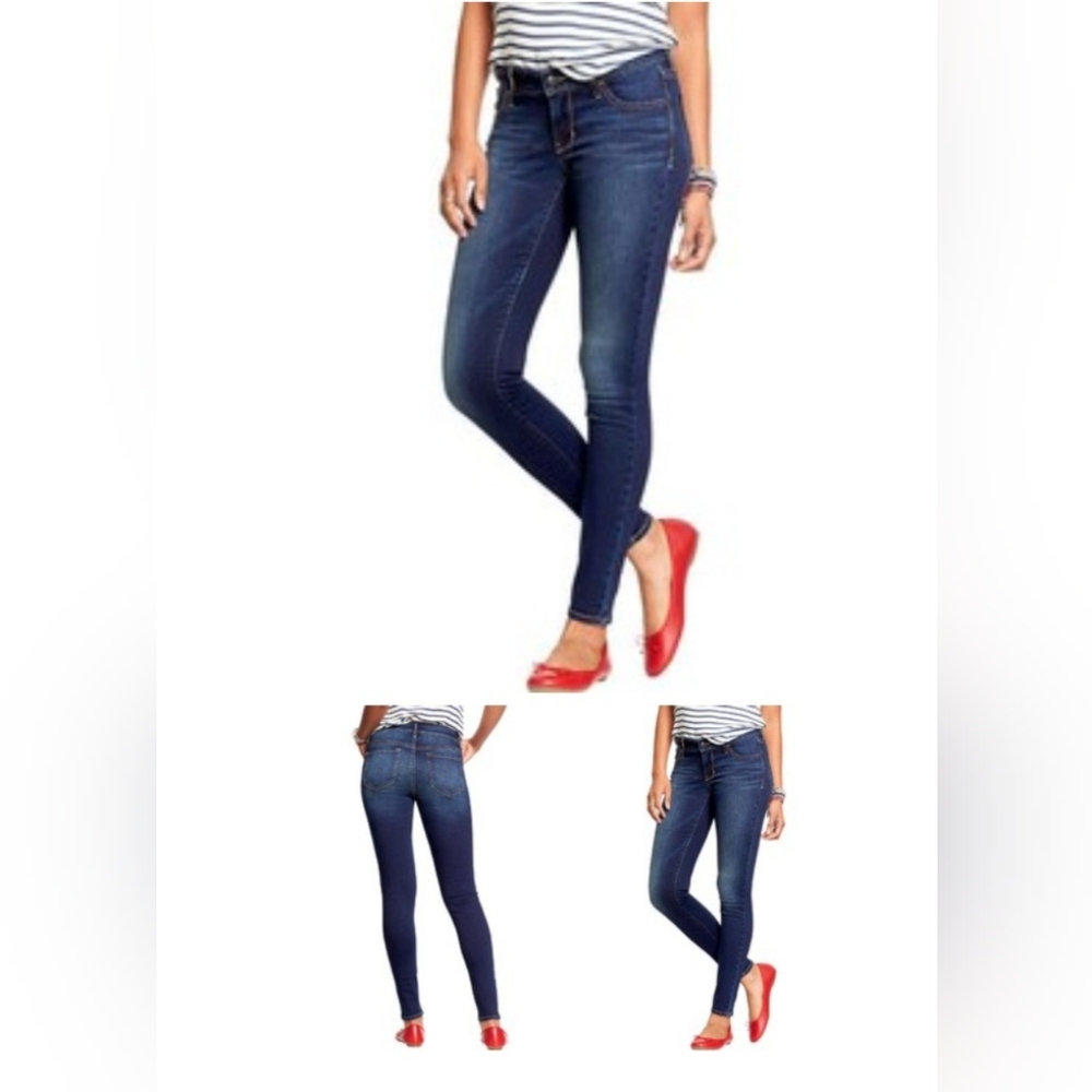 Old Navy Rockstar Super Skinny Low-rise jeans- W Size 8- Dark Blue